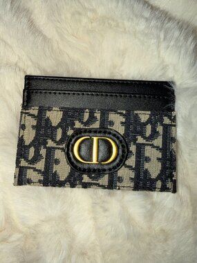 Dior 30 Montaigne Freesia Cardholder/Wallet (VSF)